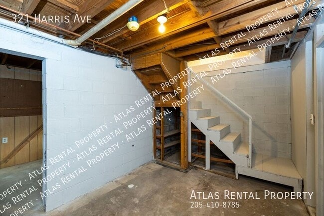 Building Photo - 321 Harris Ave