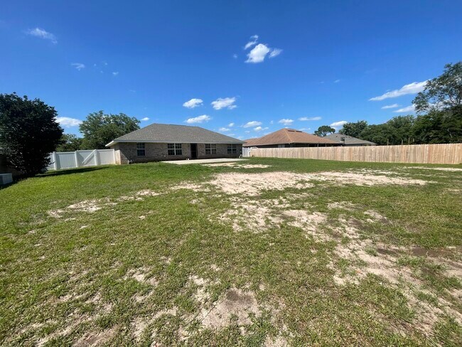 Building Photo - 6655 Bryant Rd