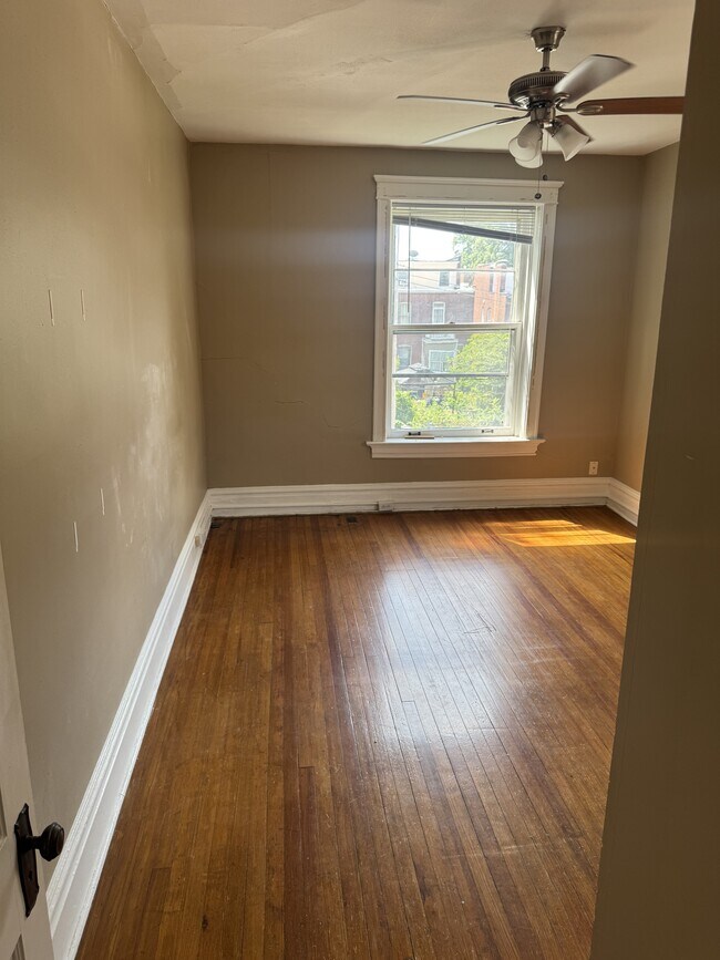 Building Photo - 3870A Arsenal St