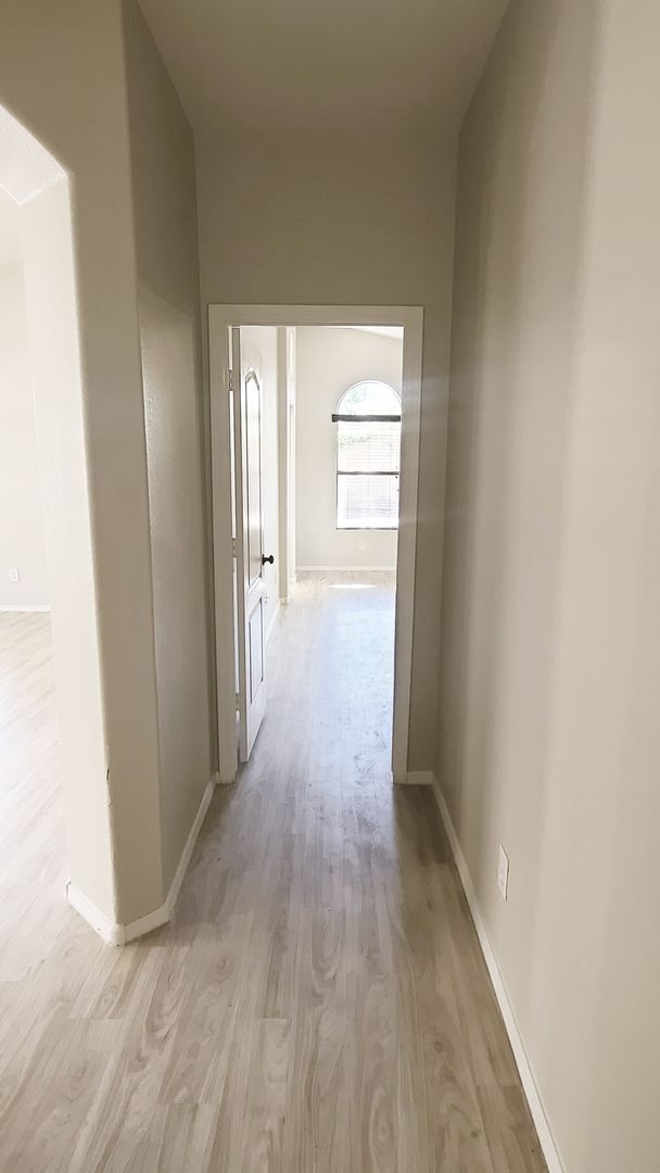 Building Photo - REMODELED 3-BEDROOM BY SAN TAN MALL