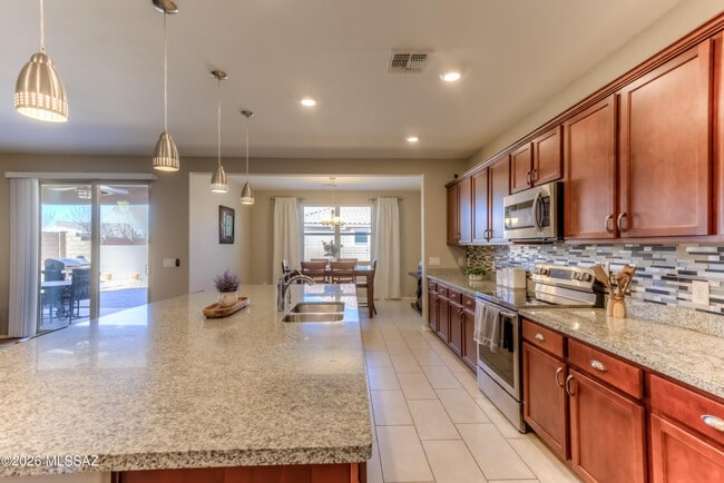 Building Photo - 9116 W Silver Cholla Dr