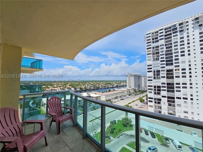 Building Photo - 2501 S Ocean Dr