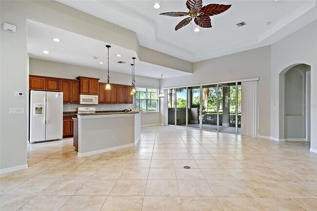Building Photo - 134 Savona Way