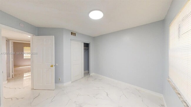 Building Photo - 3501 NW 114th Ln
