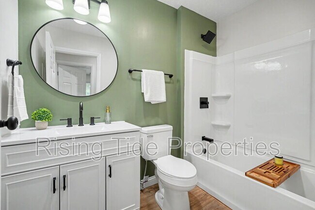 Building Photo - 2569 Richmar Dr