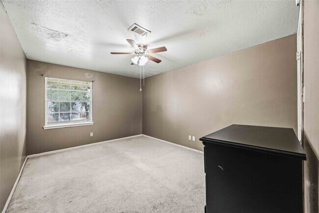 Building Photo - 1003 Misty Lea Ln