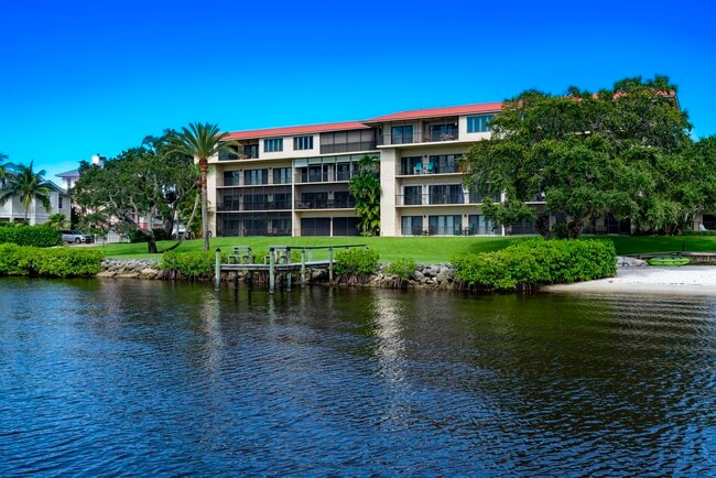 Building Photo - 624 SW St Lucie Crescent