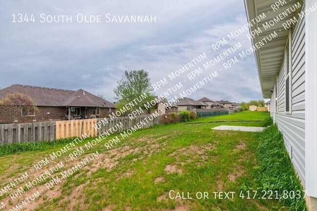 Building Photo - 1344 S Olde Savannah Ave