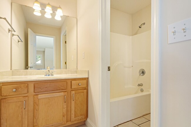 Building Photo - 36 Winterwind Dr