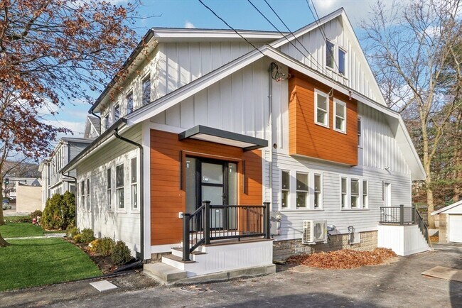 Building Photo - 455 Summer St