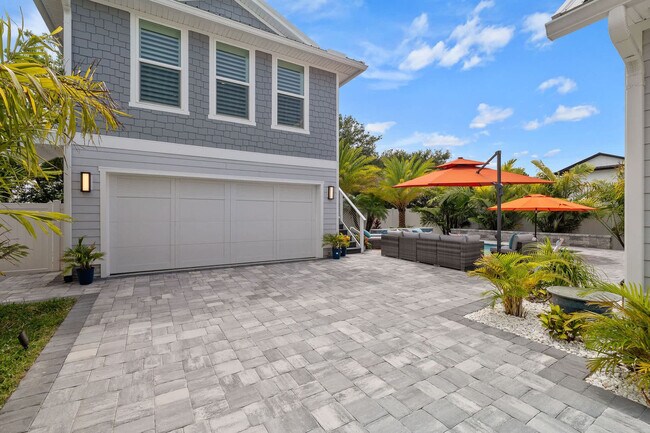 Building Photo - 5484 3rd St