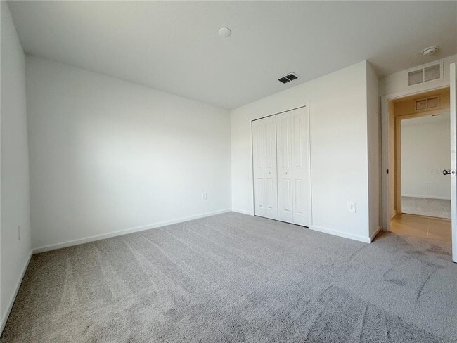 Building Photo - 2358 McKinley Dr