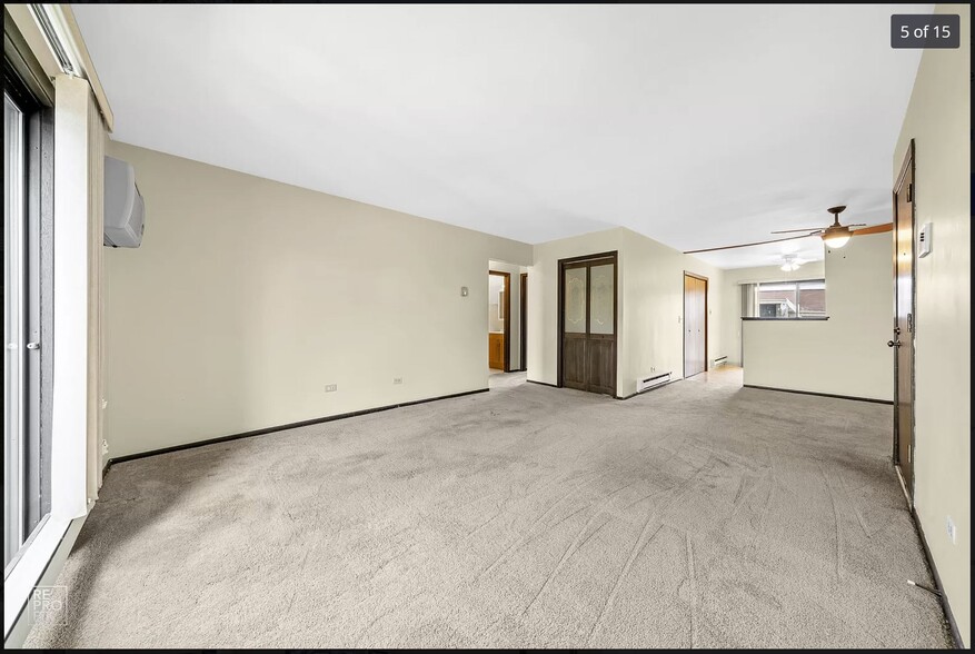 Building Photo - 180 S Waters Edge Dr