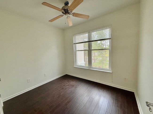 Building Photo - Beautiful 2-Bedroom, 2-Bathroom Condo for ...