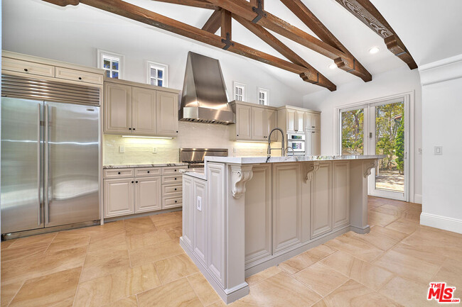 Building Photo - 9 Coral Cay