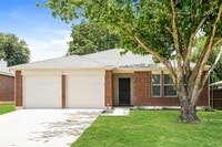 Building Photo - 111 Oakhurst Dr