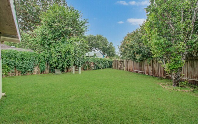 Building Photo - 11714 Sweet Willow Ct
