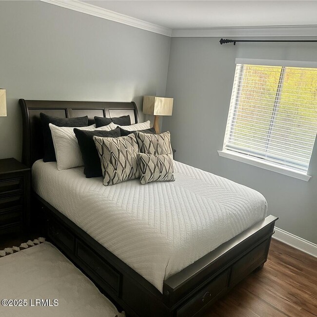 Building Photo - 47 Forest Cove Rd