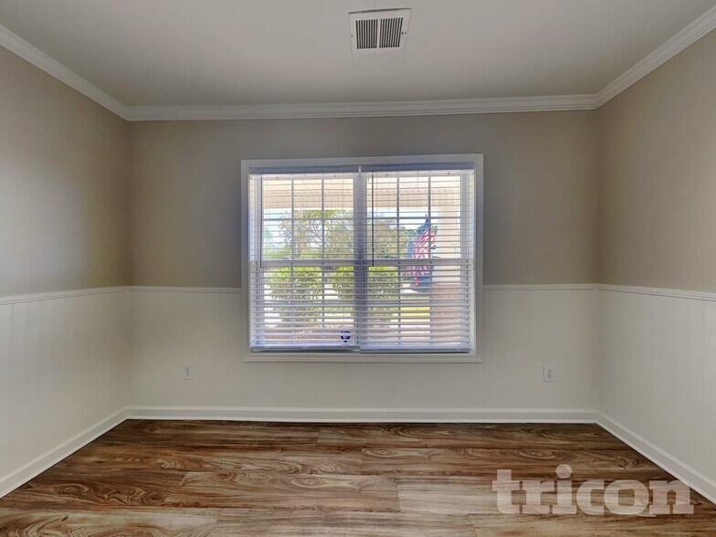 Building Photo - 149 Moores Creek Dr