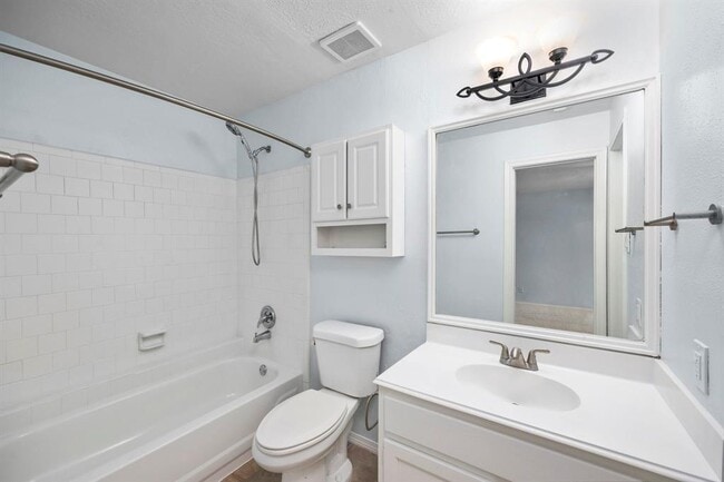 Building Photo - 12755 Mill Ridge Dr