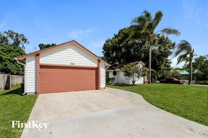 Primary Photo - 1401 SW Sudder Ave