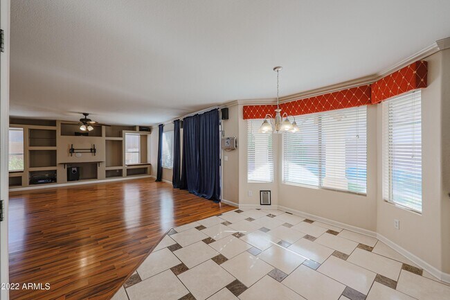 Building Photo - 16146 N 158th Ave