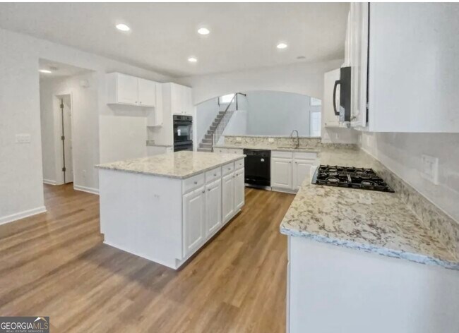 Building Photo - 1115 Fountain Crest Dr