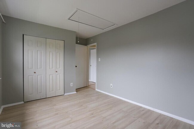 Building Photo - 1940 Arrowood Dr