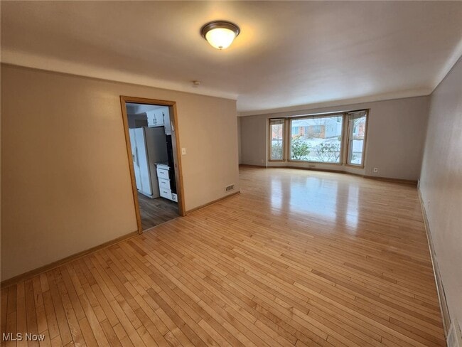 Building Photo - 2413 Elmdale Rd