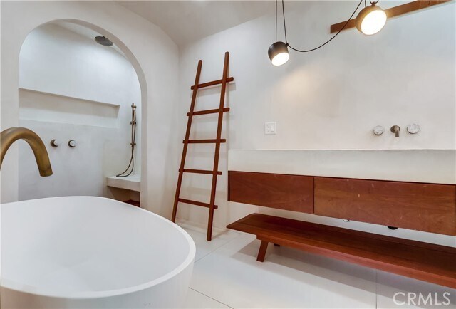 Building Photo - 5528 Voletta Pl