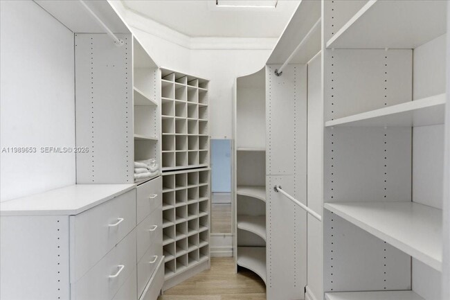 Building Photo - 1249 Biscaya Dr