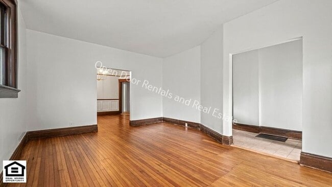 Building Photo - 1209 Rivermet Ave