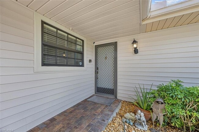 Building Photo - 6654 Tannin Ln