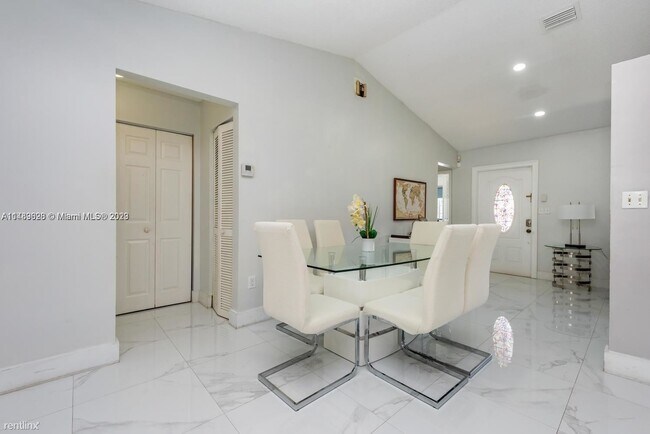 Building Photo - 3 br, 2 bath House - 14347 SW 176th Ter Fl...