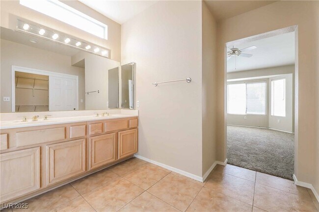 Building Photo - 3001 Anna Bay Dr