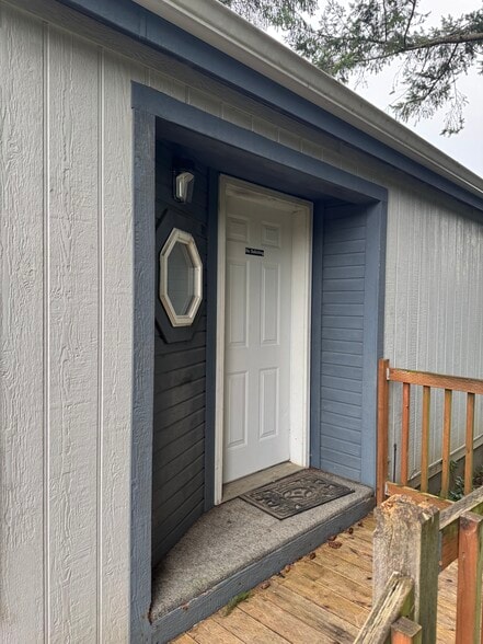 Building Photo - 6804 NE 56th Ave