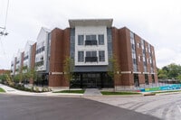 Building Photo - 576 E Third St