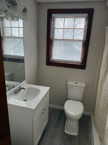 Building Photo - 46-101 E Hummelstown St