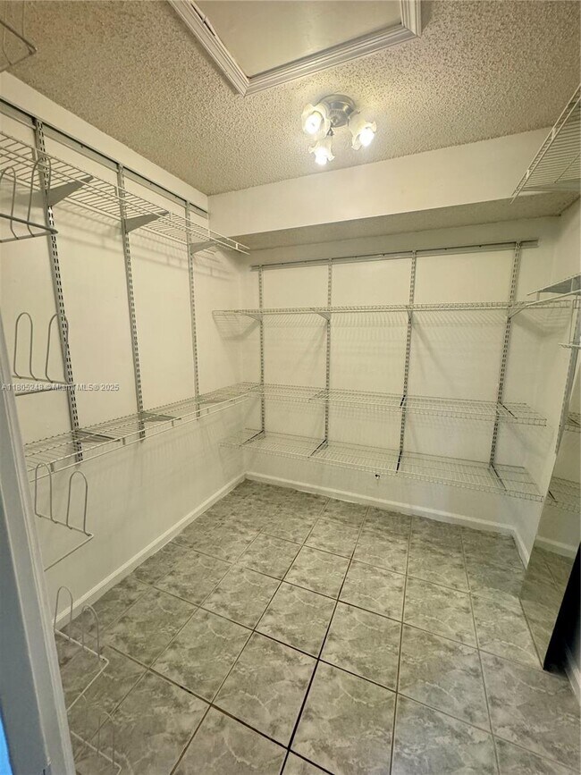 Building Photo - 3111 Coral Springs Dr