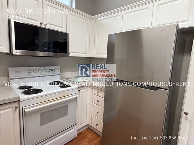 Building Photo - 5877 NW 174th Ave