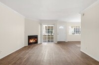 Building Photo - 908 S Shenandoah St