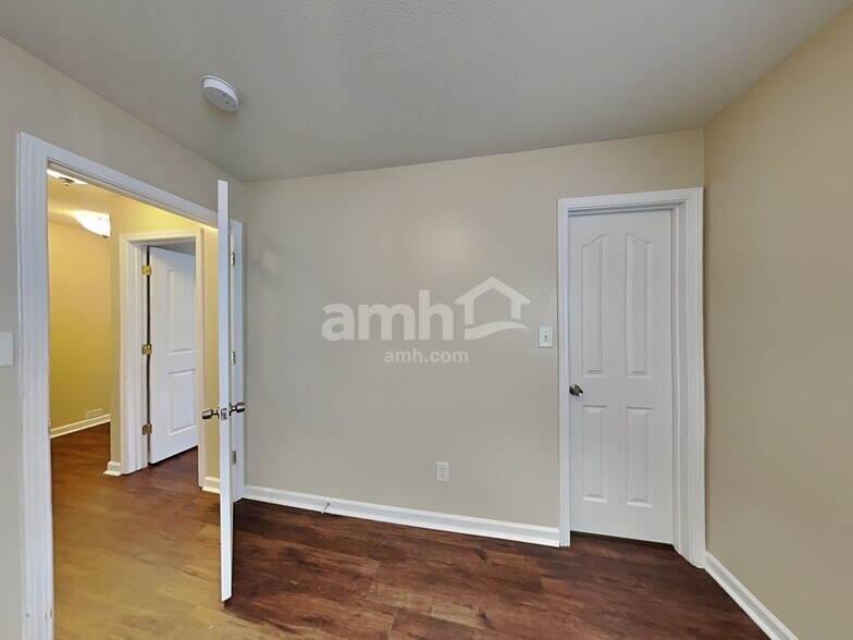 Building Photo - 14919 Jerpoint Abby Dr