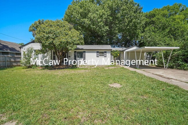 Building Photo - 303 Dunn St