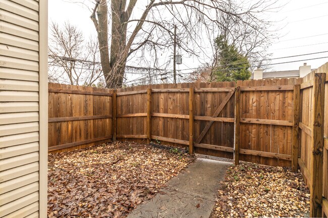 Building Photo - 9157 Cedarpark Ln NW