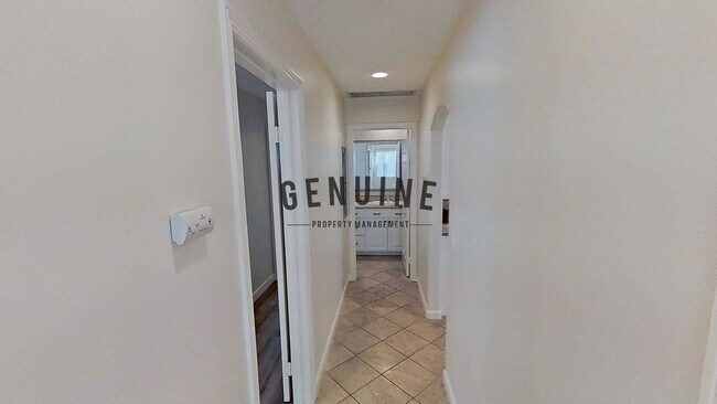 Building Photo - 1224 W Balboa Blvd