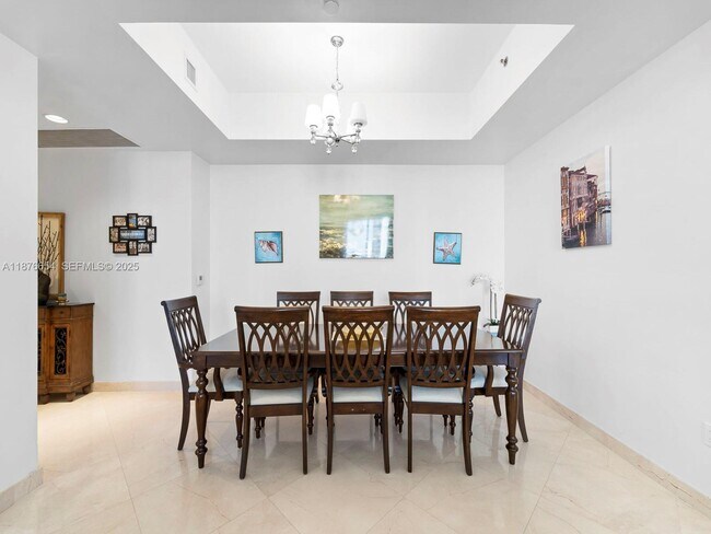 Building Photo - 15901 Collins Ave