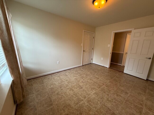 Building Photo - 20850 Autumn Mill Ct