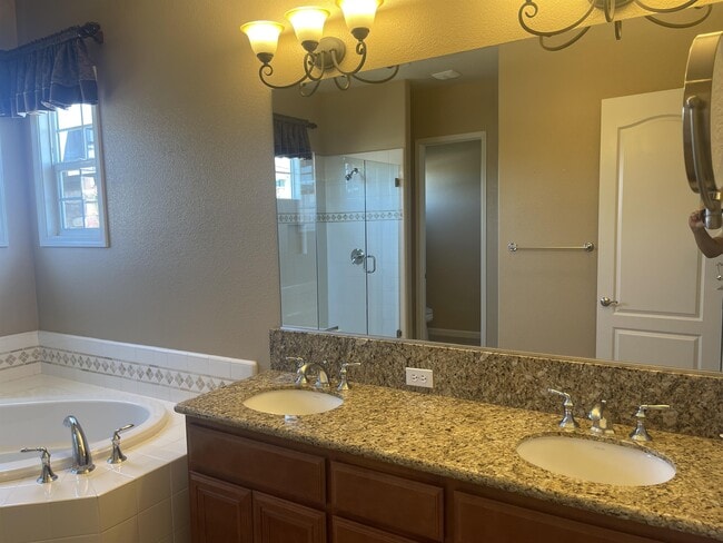 Building Photo - 3450 Capoterra Way