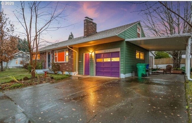 Building Photo - Spacious Home Near University of Portland