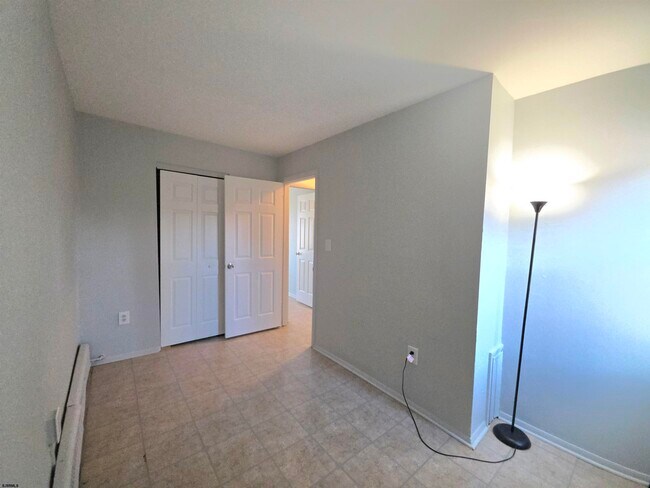 Building Photo - 216 New Jersey Ave